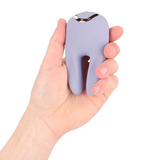 Bonnie é um vibrador versátil de dupla extremidade com 13 funções, alimentado por dois motores F1 avançados e um motor de vibração. Uma extremidade proporciona sensações incríveis de vibração (5 modos), enquanto a outra