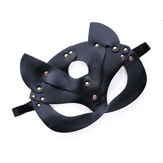 Adicione um toque de mistério com esta máscara sensual em couro sintético, com curvas elegantes e pontiagudas que emolduram os olhos num formato ousado e sedutor. Macia ao toque e com um formato que intriga, é o acessóri