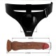 Coloque este dildo realista para esguichar e experimente uma estimulação e penetração poderosas. Um dildo grande com alça ajustável para um ajuste firme, seguro e confortável. Apresenta um eixo magnificamente esculpido e