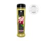 O óleo de massagem de framboesa da Shunga combina uma fórmula feita com óleos vegetais selecionados e uma fragrância doce e fresca de framboesa. Sua textura sedosa facilita a massagem e proporciona um deslizamento suave