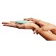 Para diversão discreta!O vibrador ergonômico Moxie+ da We-Vibe é perfeito para prazer sensual, discreto e sem usar as mãos. Possui 10 modos de vibração que podem ser controlados facilmente pelo prático controle remoto ou