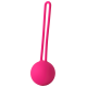 Flirts é a coleção Dream Toys que tem cores vivas e embalagens que lembram primavera, céu azul, dias de sol e flores. Esta bola Kegel da etiqueta Flirts é feita de silicone macio e seguro para o corpo e possui uma c