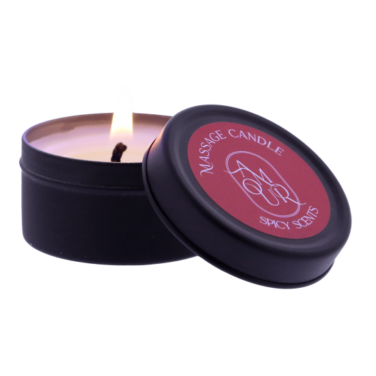 AMOUR Velas de Massagem 3 Aromas Conjunto de 3 velas de massagem com fragrâncias doces, picantes e sensuais. Queime uma vela para derreter a cera e use-a como óleo de massagem no seu parceiro para momentos românticos. Descubra as Velas de Massagem