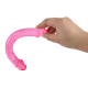 O Lollipop Loop da coleção Bubblegum Blast é uma adição colorida e divertida para qualquer sortimento de produtos adultos. Medindo 25 cm, este dildo duplo semitransparente é feito de TPE macio com um tom rosa vibrante qu