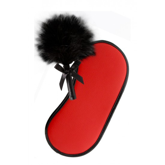Um conjunto a não faltar na sua colecção.Venda em material de aspecto de pele vermelho, com interior em tecido aveludado preto. Pena preta incluída.