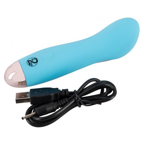Cuties Mini Vibrador blue Mini vibrador azul com reentrância côncava na haste. Tem 7 modos de vibração diferentes e pode ser recarregado com o cabo USB incluído. Fácil de usar e com um design elegante. À prova dágua. Comprimento total 12,9 cm,