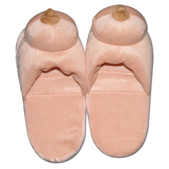 Warm and comfy booby slippers. Fits feet up to shoe size 44 German Size.