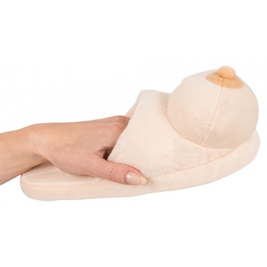 Warm and comfy booby slippers. Fits feet up to shoe size 44 German Size.
