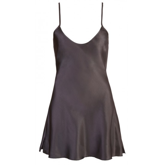 Chemise sensual em cetim, de alças finas ajustáveis e cruzadas atrás e com abertura nas costas.