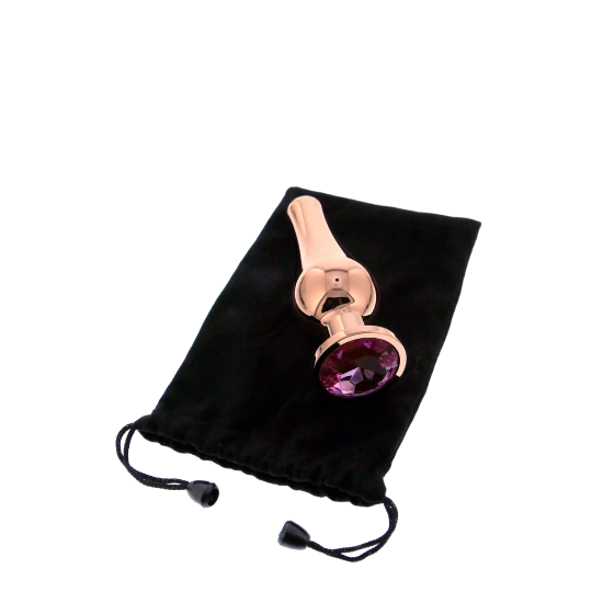 A coleção Gleaming Love apresenta este plug anal de formato cônico e brilhante com uma pedra preciosa na base. Feito de alumínio leve e liso, este brinquedo de prazer é fácil de deslizar e a largura crescente é garantida